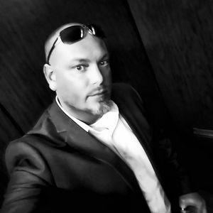 Meet your Posher, Steve